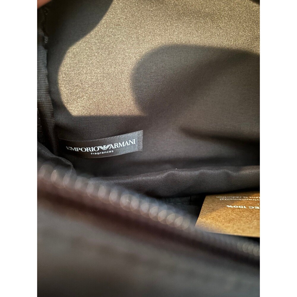 Armani men’s cosmetic pouch - Picture 6 of 6